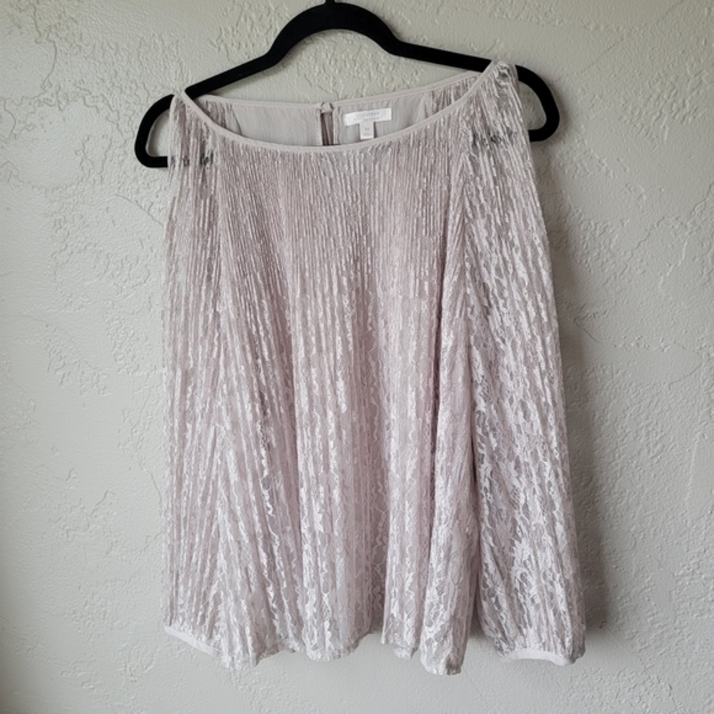 Lauren‎ Conrad Lace Blouse